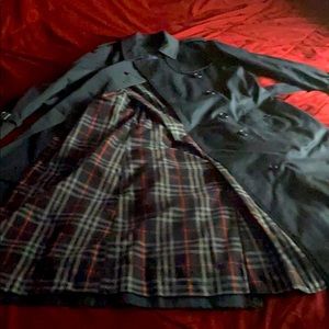 Burberry trench coat navy blue size large women’s